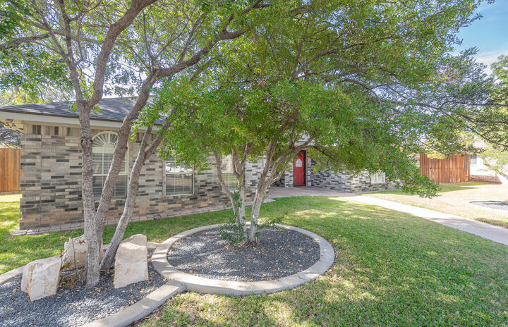 Property Photo: 2608 Keswick Cove TX 79705