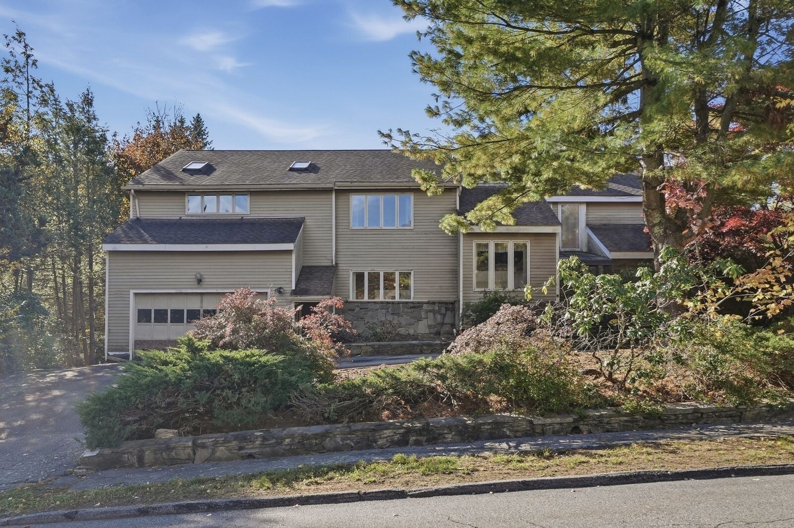 Property Photo: 29 Whisper Drive MA 01609