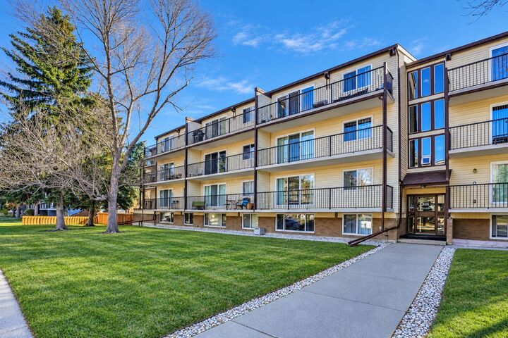 Property Photo: 635 56 Avenue SW 403 AB T2V 0G9