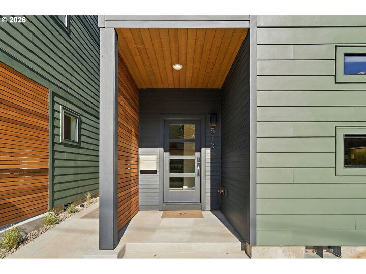 Property Photo: 5131 SE Ankeny St OR 97215