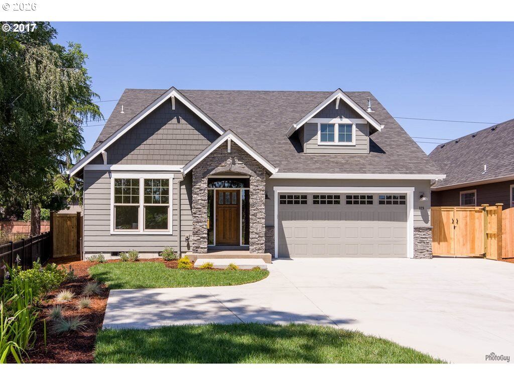 Property Photo:  171 W Dean Ave  OR 97404 