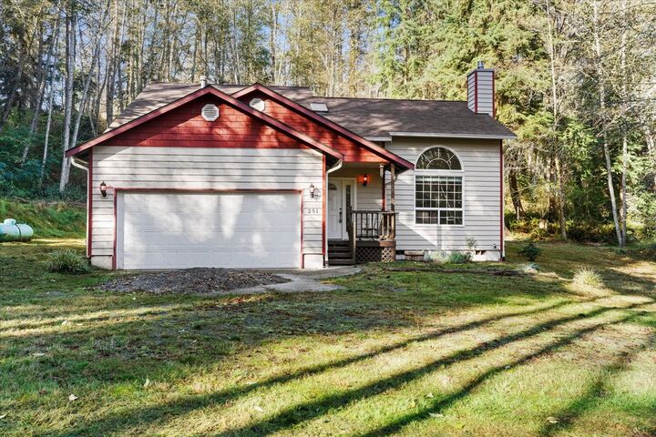 Property Photo:  251 E Troxell Road  WA 98277 