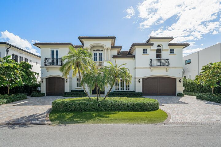 Property Photo:  540 Golden Harbour Drive  FL 33432 