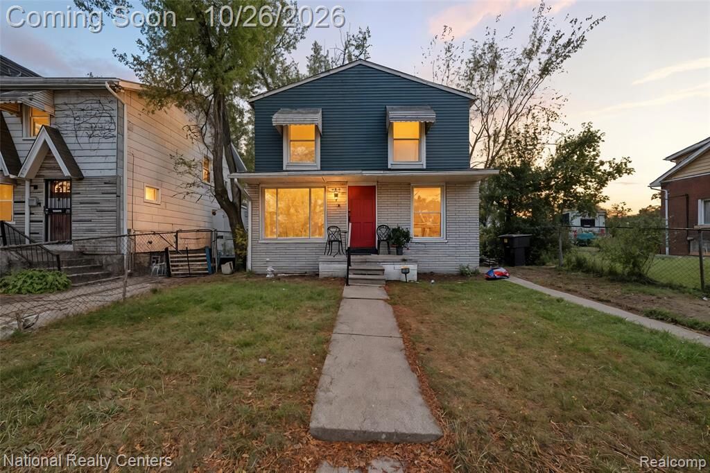 Property Photo:  966 E Greendale  MI 48203 