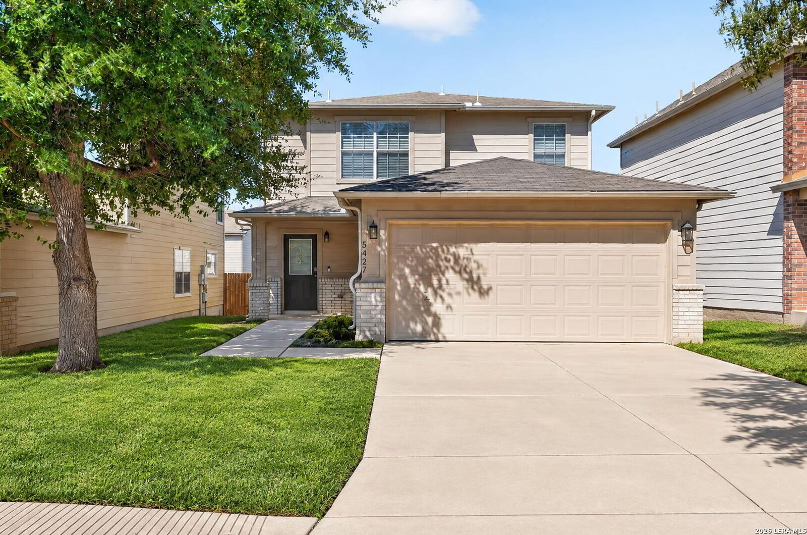 Property Photo: 5427 Spring Walk TX 78247