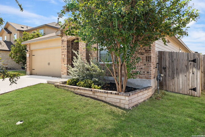 Property Photo: 6723 Hoffman Pln TX 78252