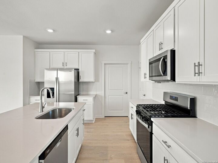 Property Photo:  5528 Eula Ln  TX 78130 
