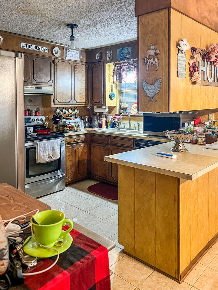 Property Photo:  1100 N Ohio Avenue  TX 76932 