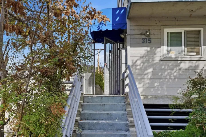 Property Photo:  315 Cameron Place 3  CA 91207 