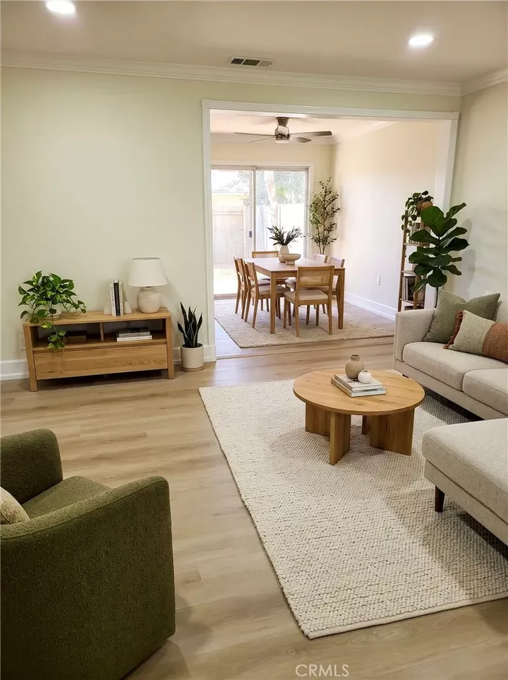 Property Photo:  5148 Village  CA 90016 
