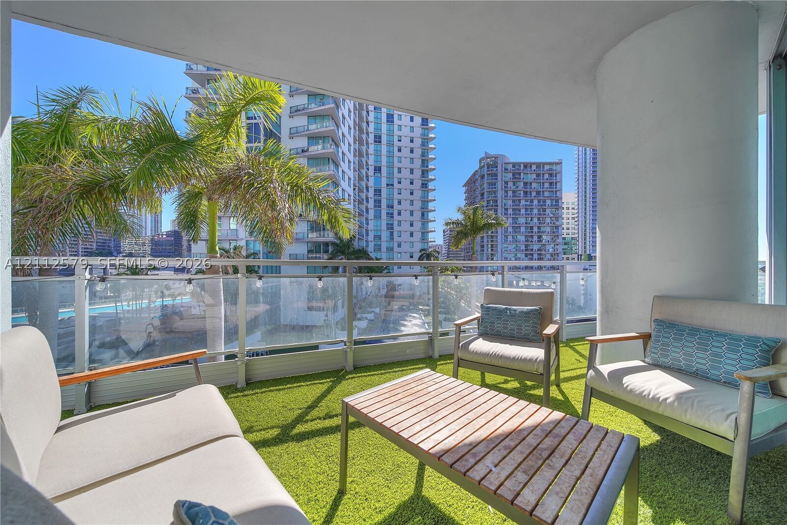 Property Photo: 90 SW 3rd St 1213 FL 33130