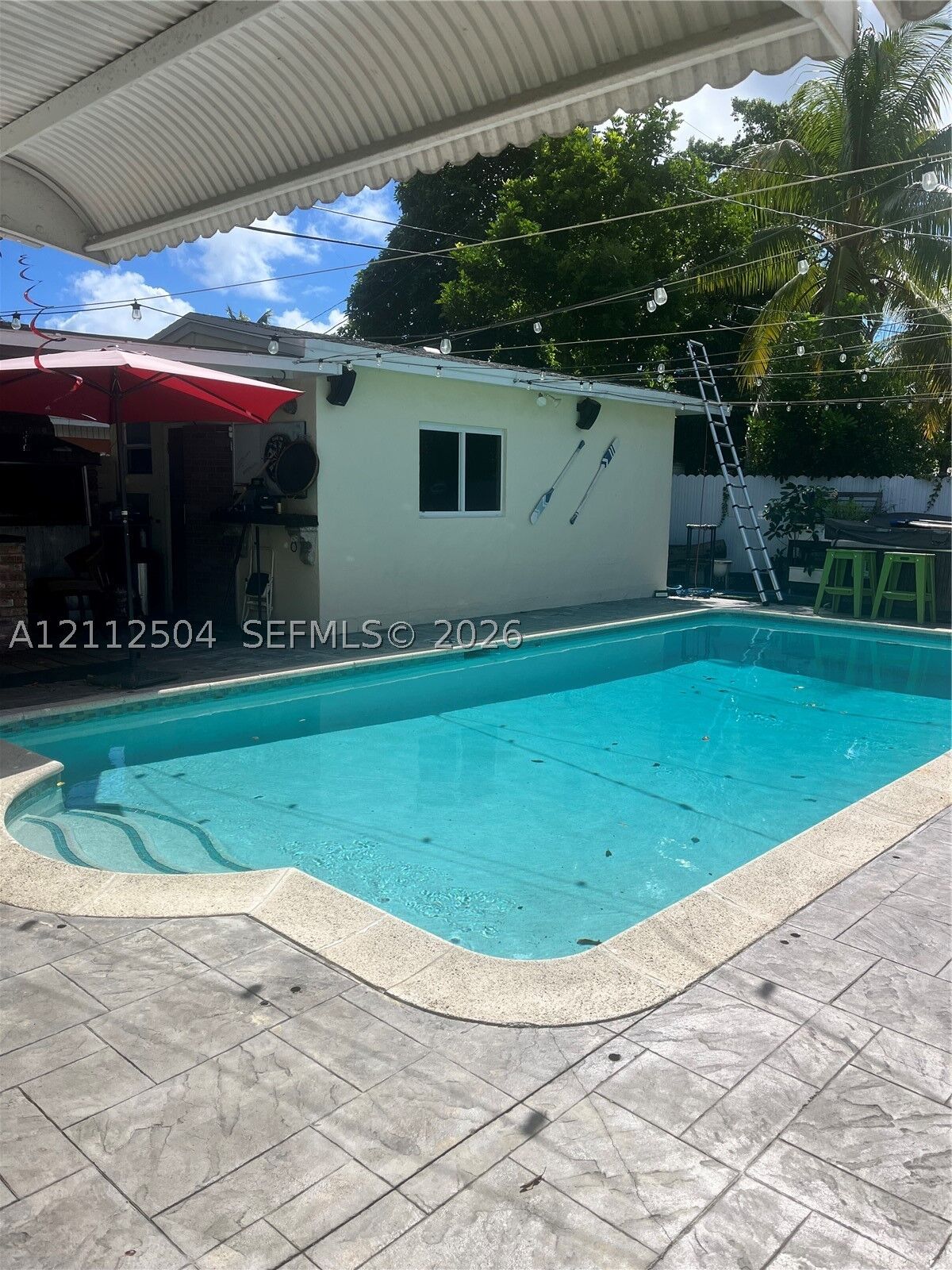 Property Photo:  19731 NE 13th Ct  FL 33179 