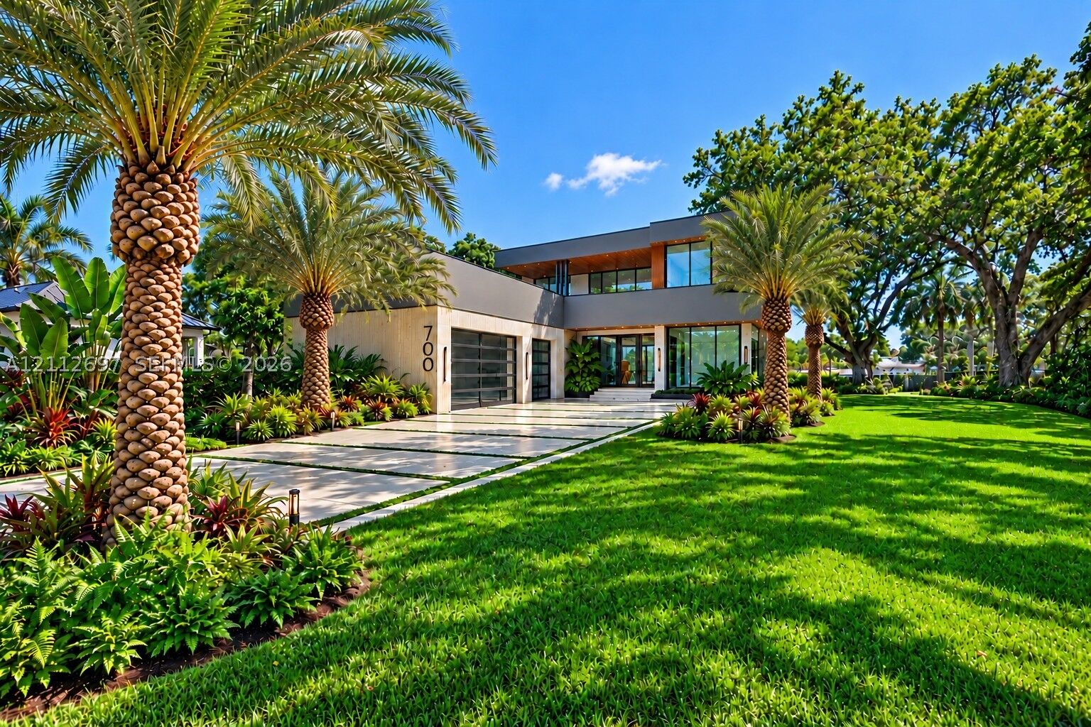 Property Photo:  700 SW 12th Ave  FL 33312 