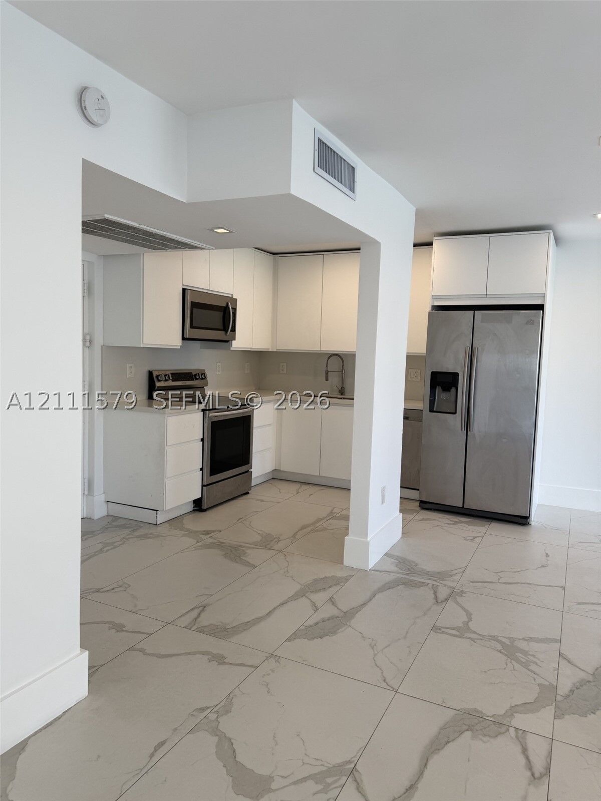 Property Photo:  17560 Atlantic Blvd 106  FL 33160 