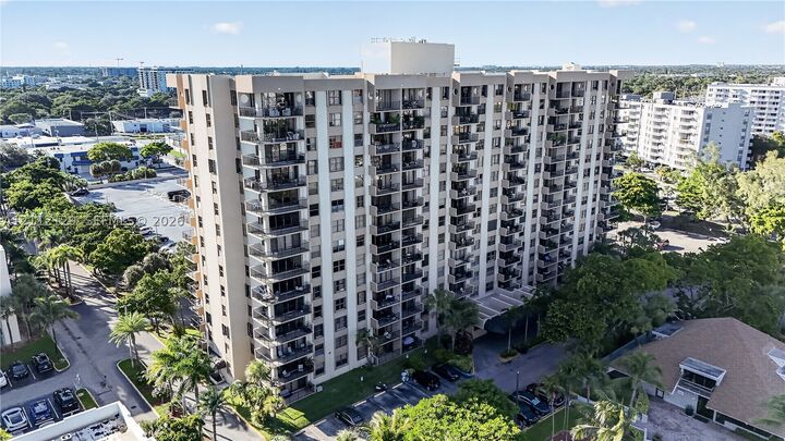Property Photo: 1470 NE 123rd St A1209 FL 33161