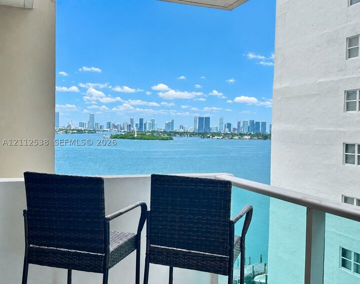Property Photo:  1200 West Ave 724  FL 33139 