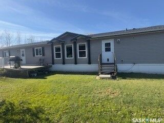 Property Photo: 441 1st Street S SK S0M 2Y0