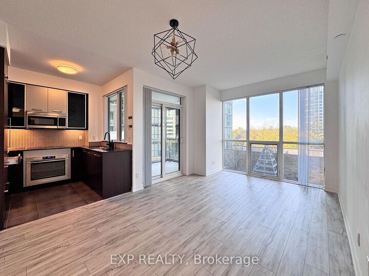 Property Photo:  5168 Yonge Street 216  ON M2N 0G1 