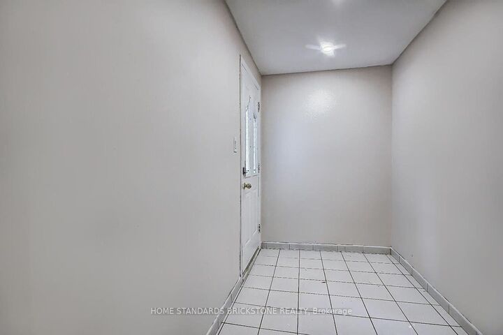 Property Photo:  121 James Gray Drive  ON M2H 1P2 