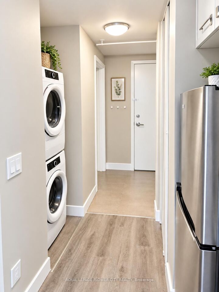 Property Photo:  308 Lester Street W 619  ON N2L 3W6 