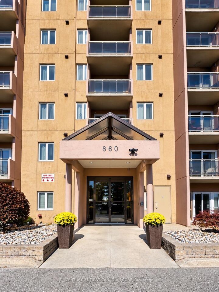 Property Photo:  860 Commissioners Road E 401  ON N6C 5Y8 