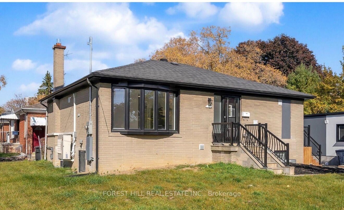 Property Photo:  105 Galloway Road Unit B  ON M1E 1W9 