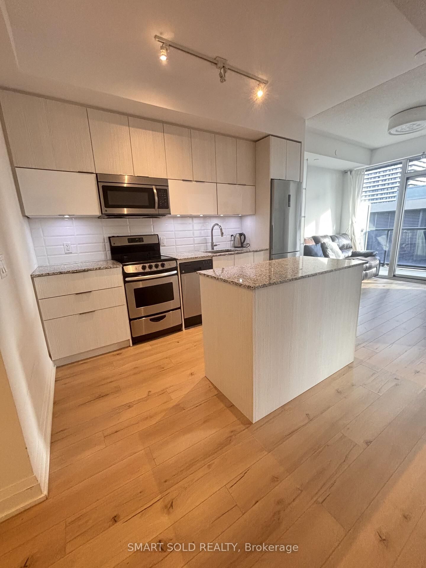 Property Photo:  56 Annie Craig Drive 1105  ON M8V 0C5 