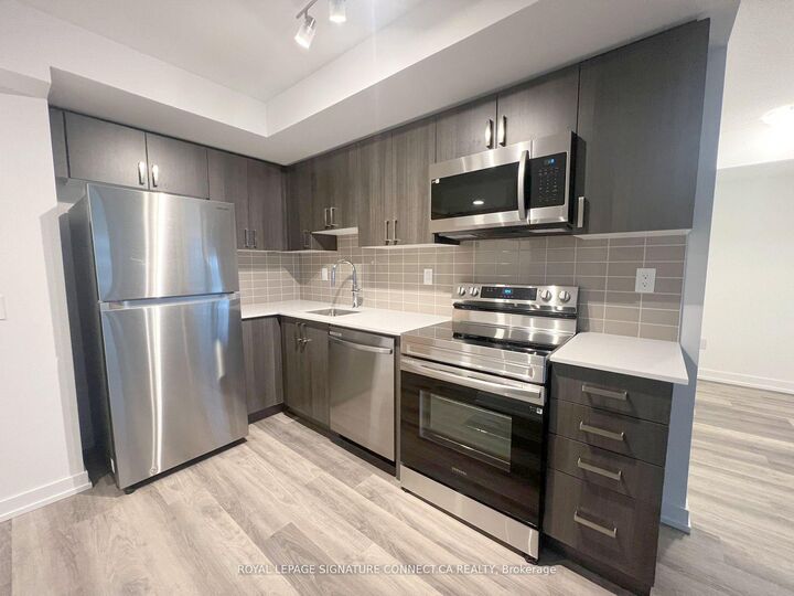 Property Photo:  1435 Celebration Drive 1005  ON L1W 0C4 