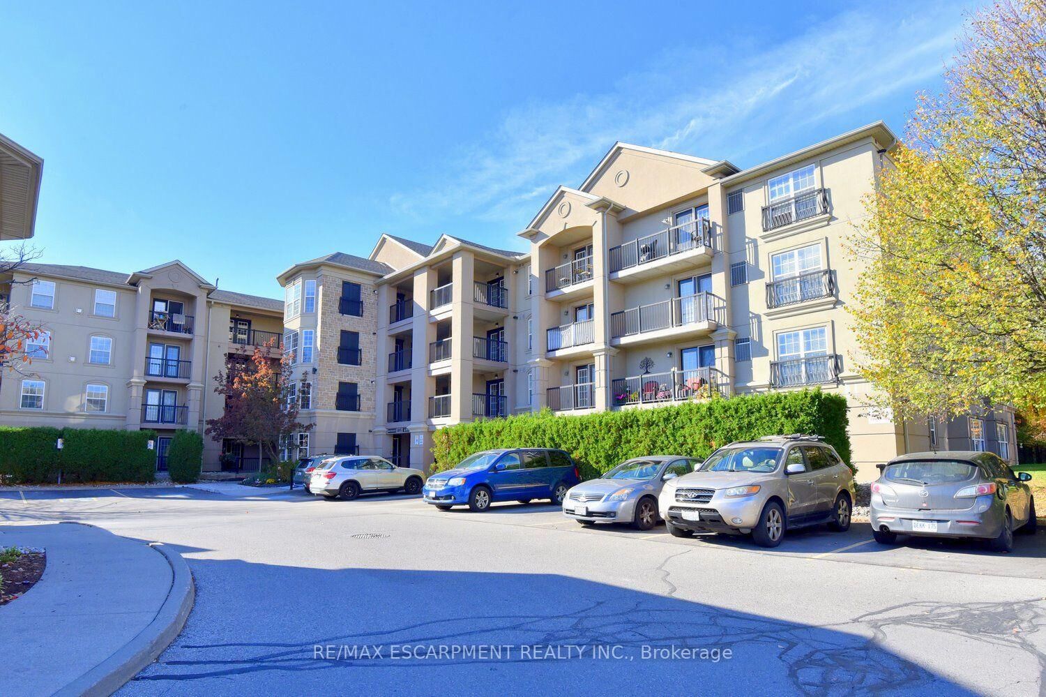 Property Photo:  2085 Appleby Line 412  ON L7L 7G8 