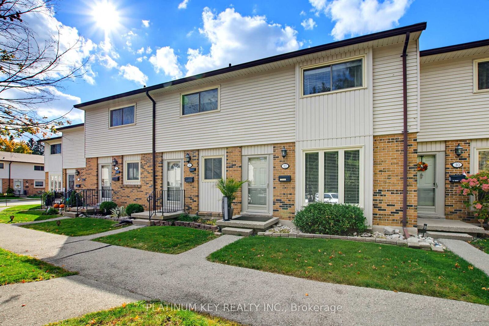 Property Photo:  1328 Commissioners Road W 12  ON N6K 2Y6 