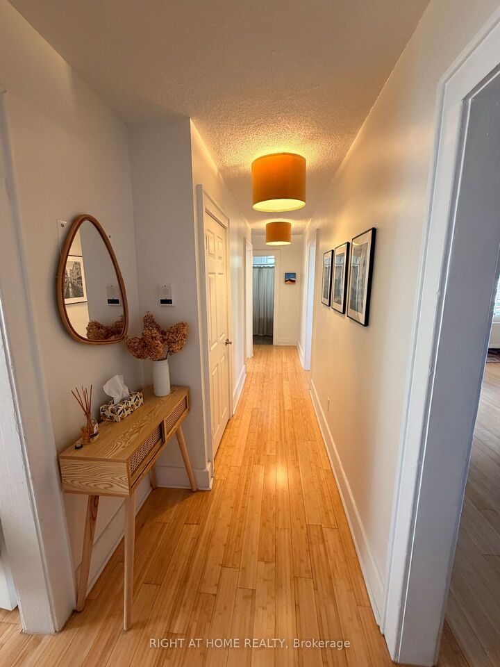 Property Photo:  5 Rockwood Place 14  ON L8N 2G3 