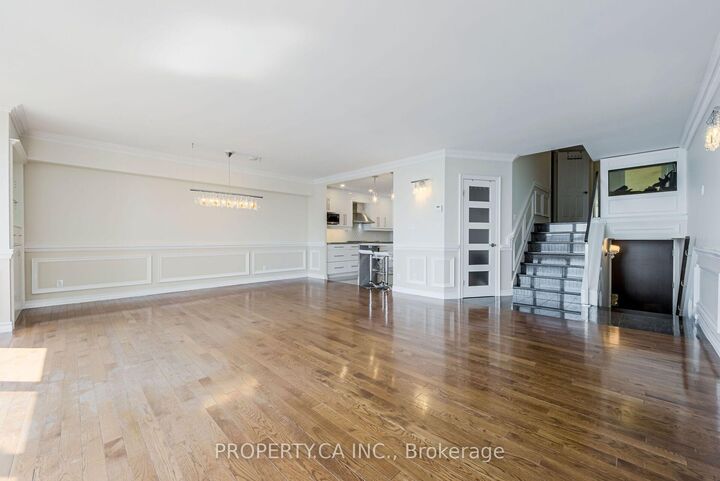 Property Photo:  33 Harbour Square 2805  ON M5J 2G2 