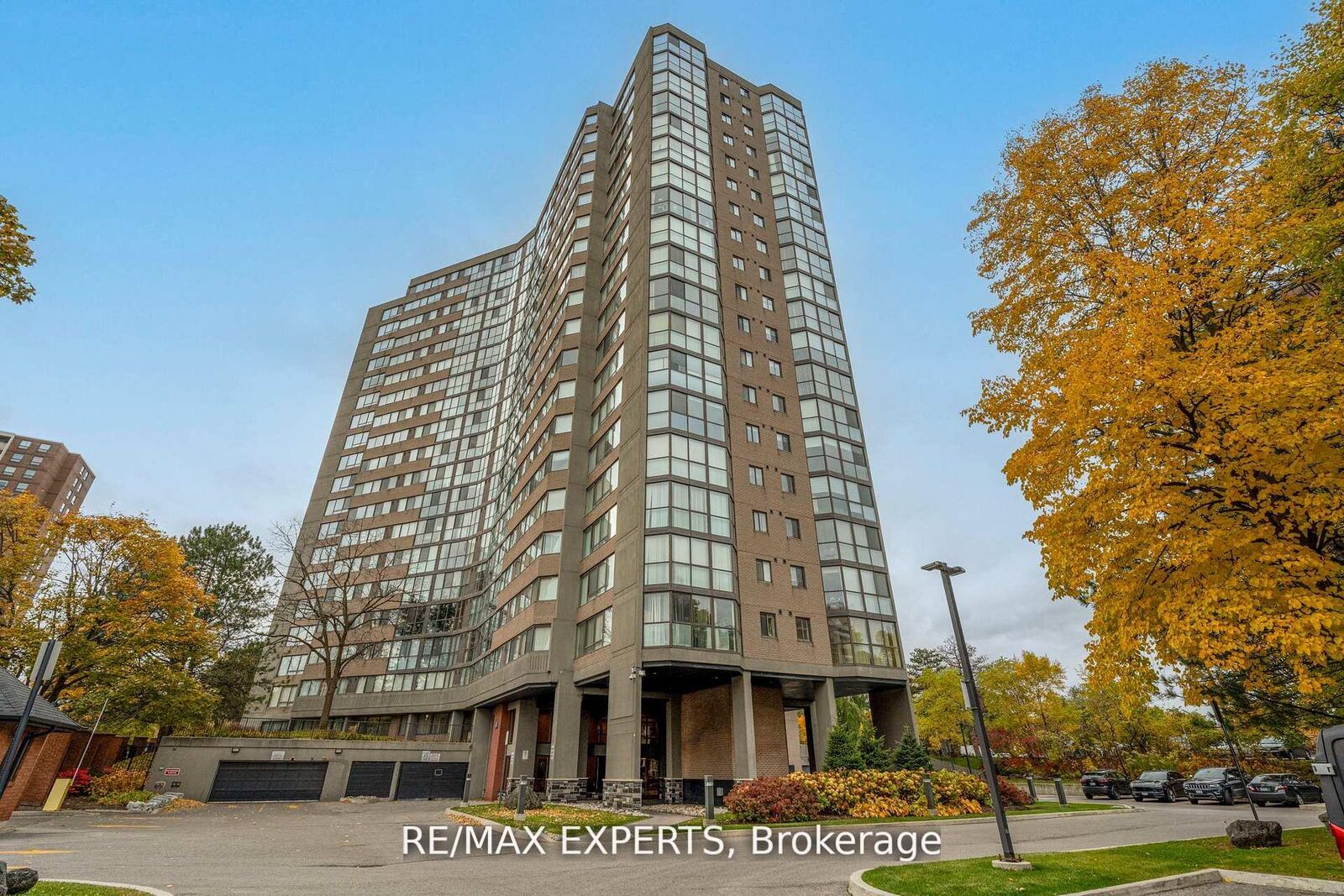 Property Photo:  40 Richview Road 1103  ON M9A 5C1 