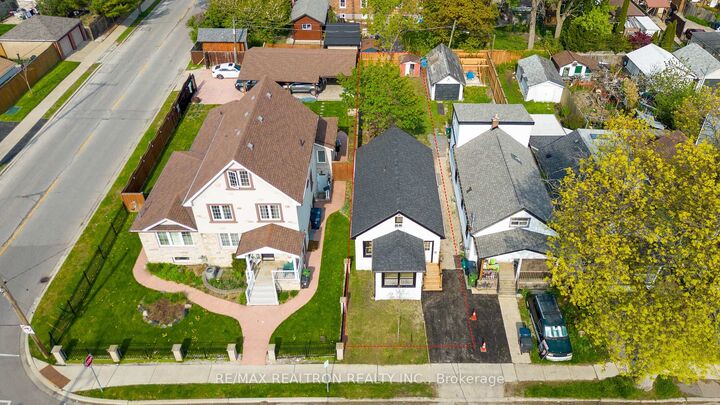 Property Photo: 53 Twenty Fourth Street ON M8V 3N3