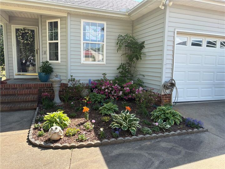 Property Photo: 2109 Rolling Green Road SC 29621