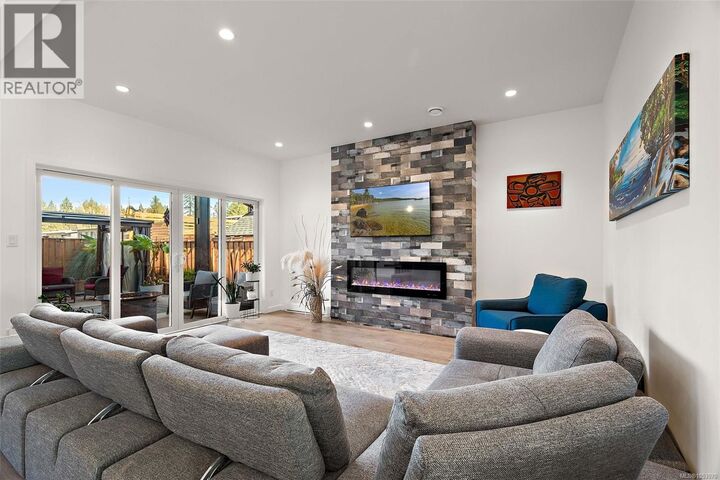 Property Photo:  29 Saanich Ridge Drive  BC V8M 0B8 