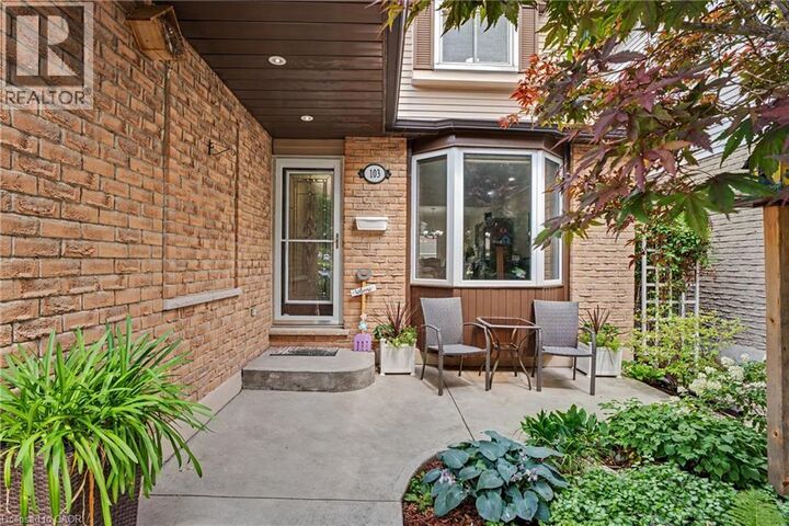 Property Photo:  103 Glenashton Drive  ON L8G 4E6 