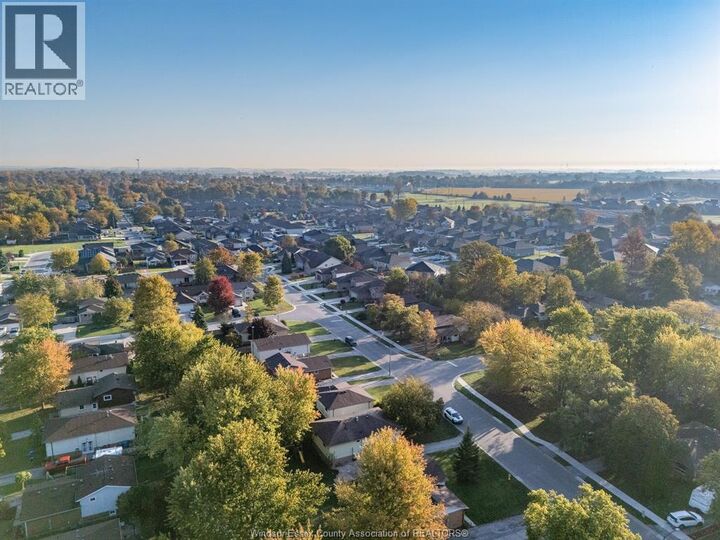 Property Photo:  271 Brien Avenue West  ON N8M 2Z4 