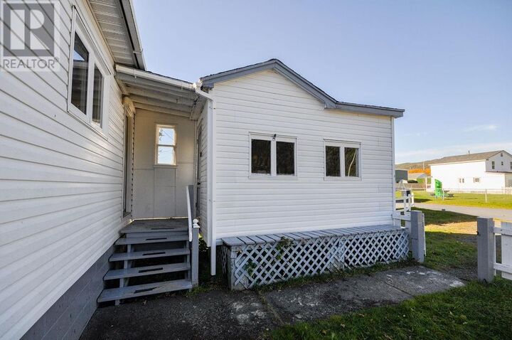 Property Photo:  6 Mount Pleasant Street  NL A0B 2Y0 