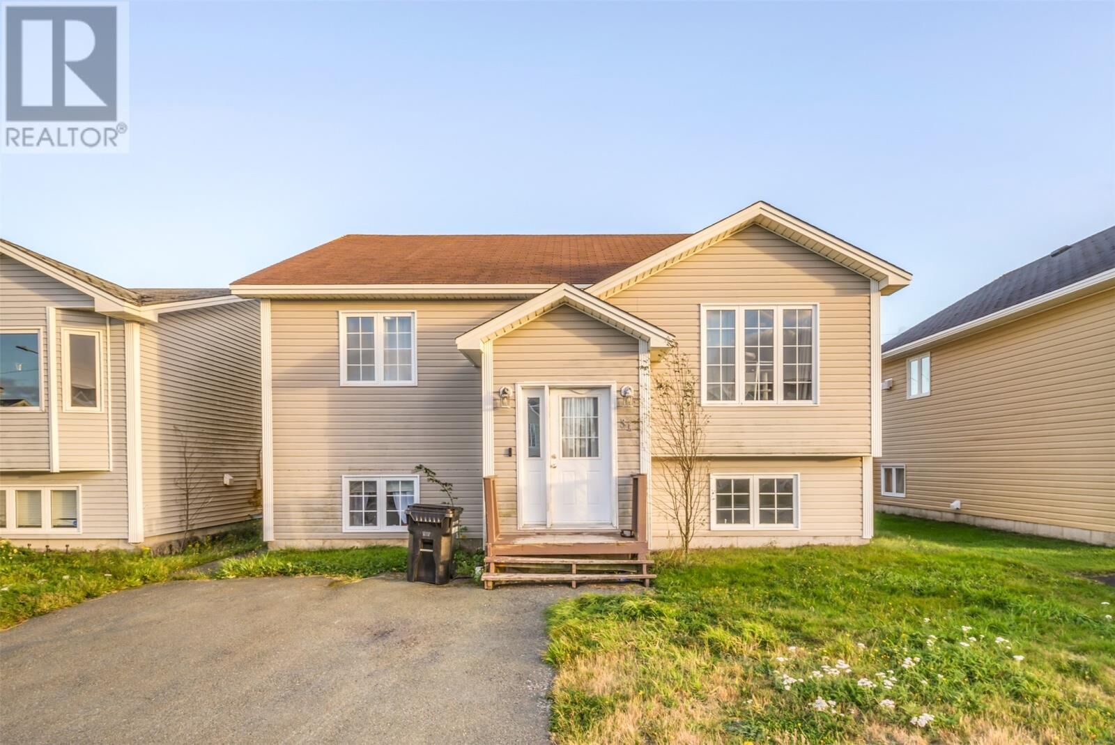 Property Photo:  31 Beauford Place  NL A1A 5N3 
