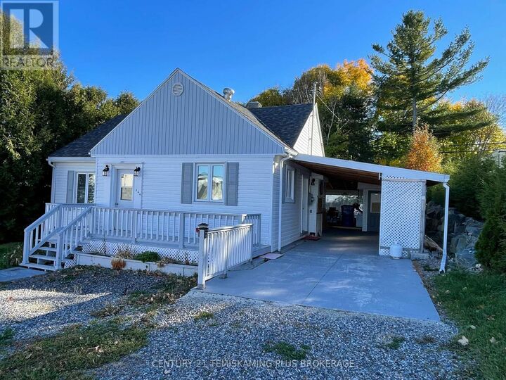 Property Photo:  364 Amwell St Street  ON P0J 1K0 
