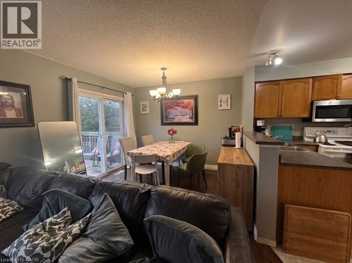 Property Photo: 35 Big Springs Court ON N2E 4H2