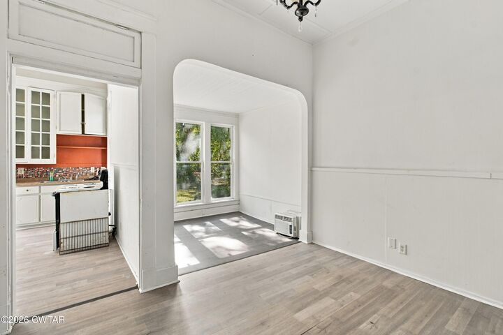 Property Photo:  338 W King Street  TN 38301 