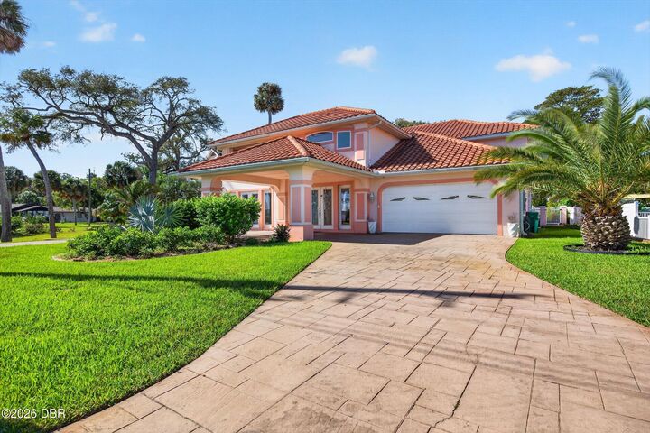 Property Photo:  912 Riverside Drive  FL 32117 