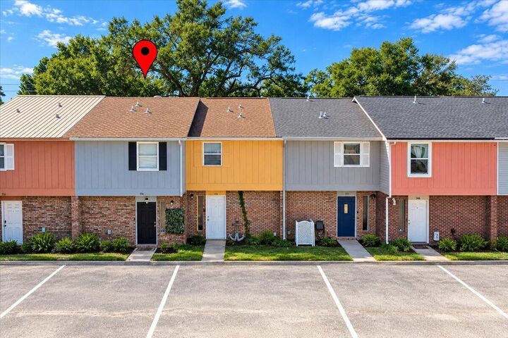 Property Photo: 154 SE Scottwood Drive 154 FL 32548