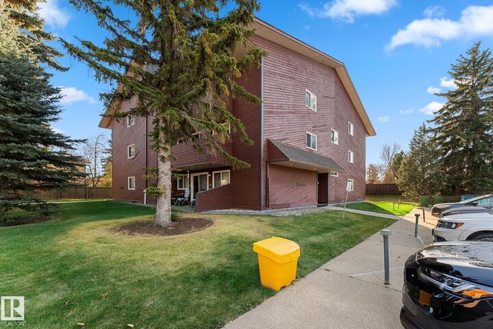 Property Photo: 2311 119 Street NW 206 AB T6J 4E2