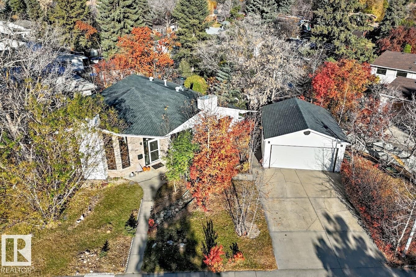 Property Photo:  15210 79A Avenue NW  AB T5R 3H4 