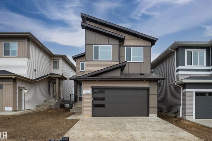 Property Photo:  2314 6A Avenue SW  AB T6X 3P4 