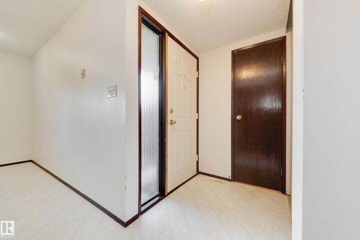 Property Photo: 2734 105 Street NW AB T6J 4J3