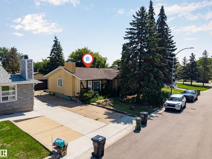Property Photo:  16411 106 Street NW  AB T5X 1W4 